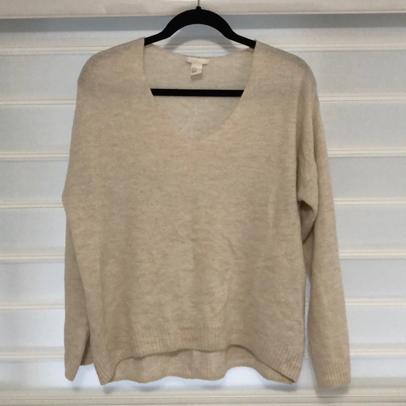 H&M White Oversized Sweater - Picture 1 of 6